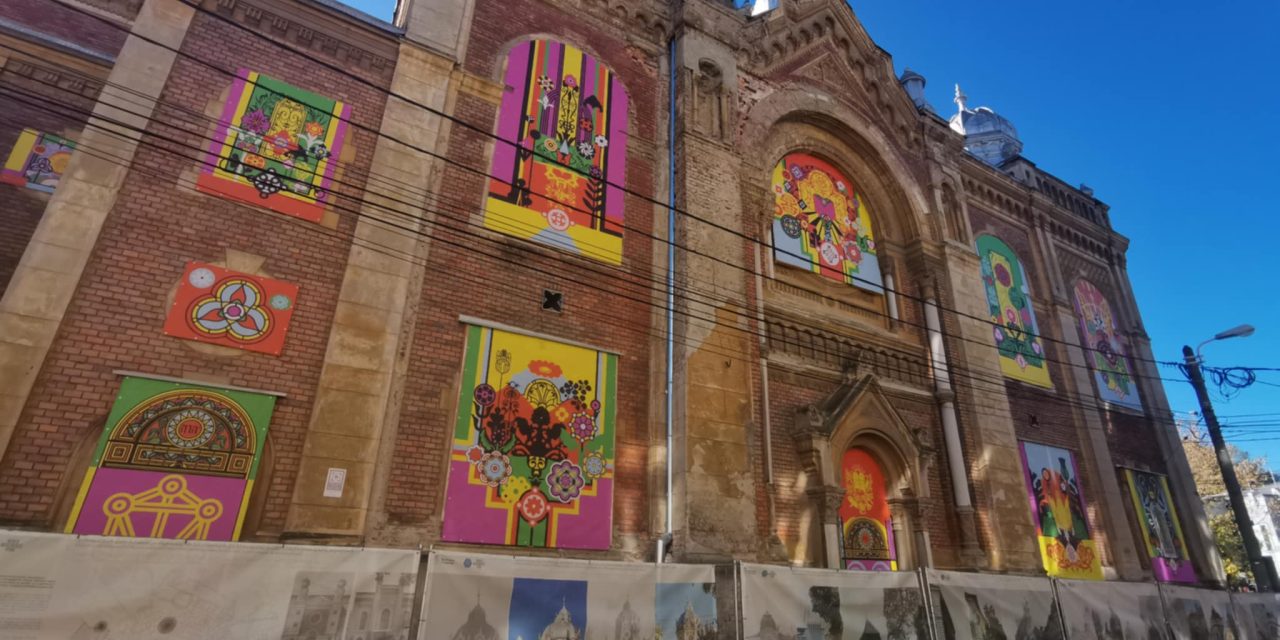 FOTO A gyárvárosi zsinagóga kívülről új színt kapott – az első jelek, hogy a gyermekek és fiatalok számára kialakított tér lesz