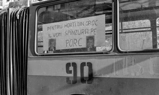 FOTO Ritkán látott felvételek a temesvári forradalom idejéből. Értékes tanúságtételek a közhangulatról és az elnyomó erőkkel való összecsapások nyomairól