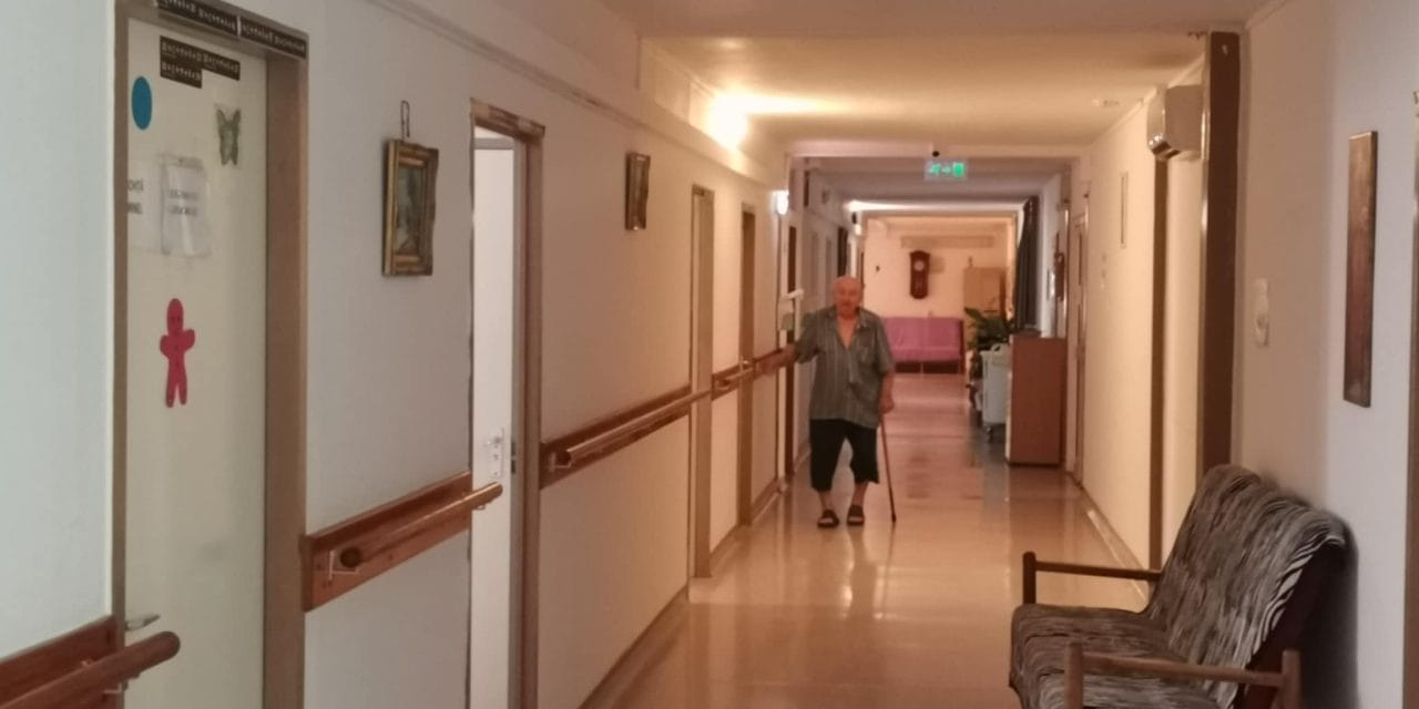 GALERIE FOTO Căminul de bătrâni de la Ciacova va primi șase containere, care vor fi transformate în centrul de recreeație