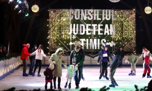 Singurul patinoar gratuit din Timișoara se deschide la „Lights of the Village”