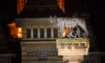 A temesvári Farkas-szobor és a fasiszta diktátor, Benito Mussolini kapcsolata