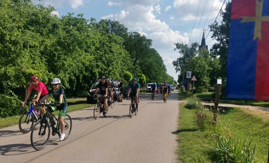 Iubitorii de biciclete pedalează din nou de la Timișoara la Szeged. Turul ciclist Bartok, la ediția a cincea