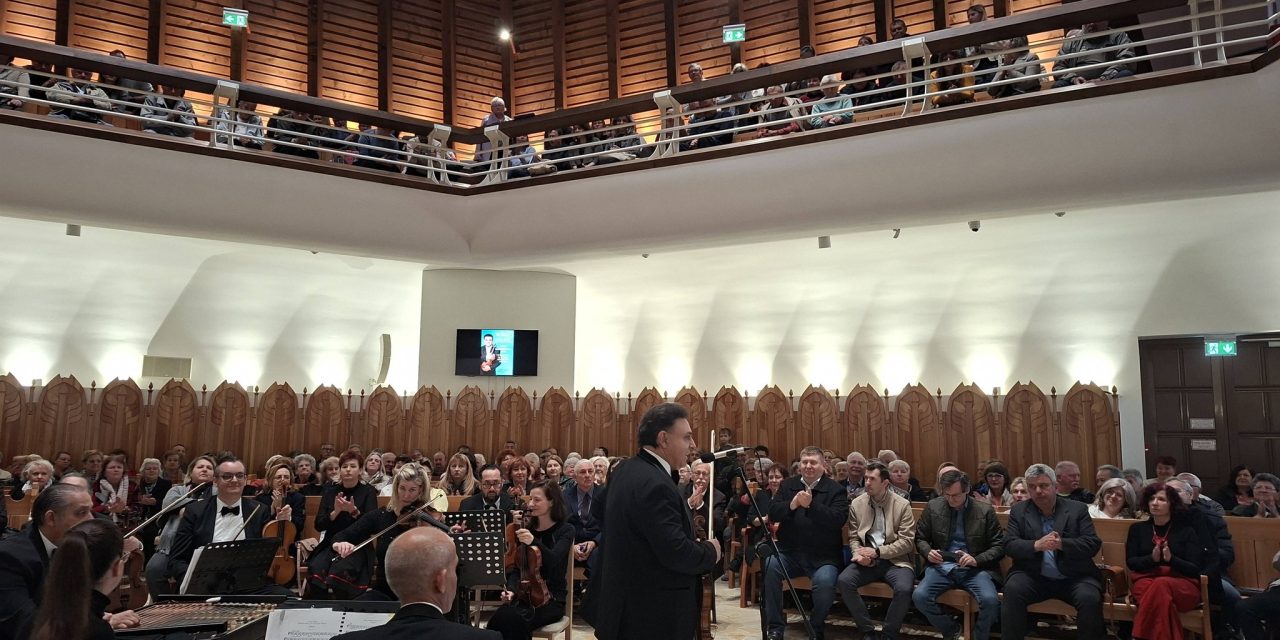 VIDEÓ A világhírű magyar hegedűművész, Mága Zoltán jótékonysági koncertet adott a temesvári Református Központban