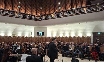 VIDEÓ A világhírű magyar hegedűművész, Mága Zoltán jótékonysági koncertet adott a temesvári Református Központban