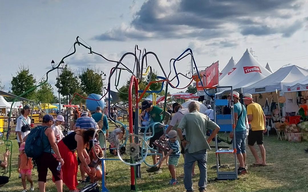 Spectacole stradale pentru întreaga familie, din Argentina, Spania, Ungaria și Brazilia – la Festivalul Euroregional TESZT16