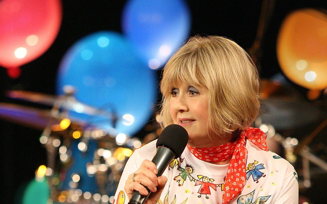 VIDEO Halász Judit, a magyar zene legendája Temesvára érkezik a „Csiribiri” koncerttel